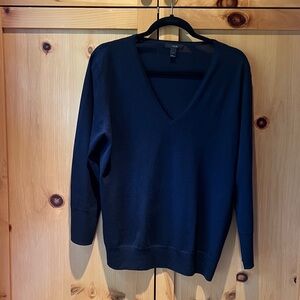 J Crew 100% merino light weight sweater size L excellent condition.